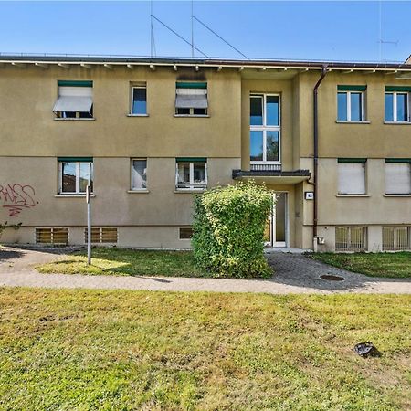 Zurich Urban Charm: Your Comfy Stay Close To The City Exteriör bild